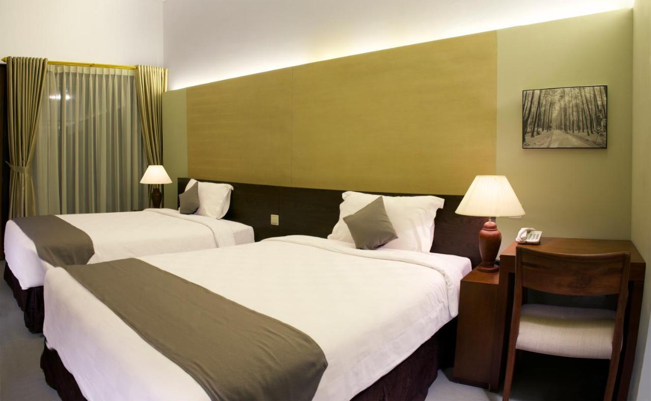 Hotel Neo+ Green Savana Sentul City Bogor Exterior photo