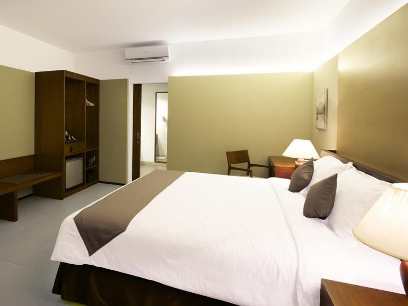 Hotel Neo+ Green Savana Sentul City Bogor Exterior photo