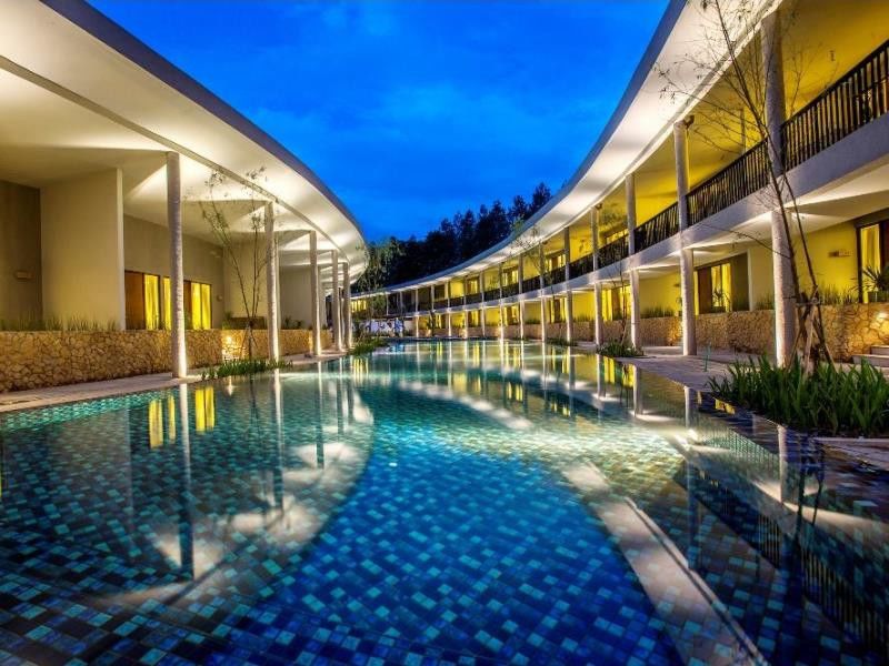 Hotel Neo+ Green Savana Sentul City Bogor Exterior photo